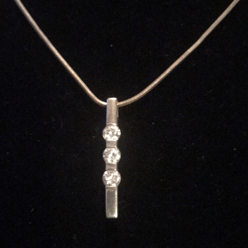 Victor Janson Silver Crystal Necklace. EUC
